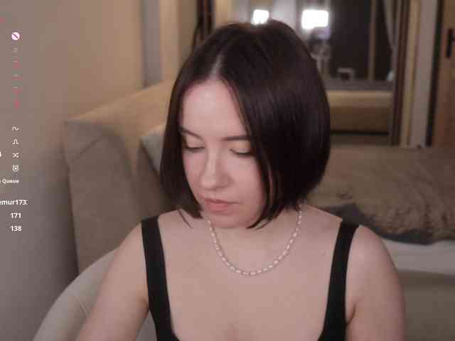 MissEssie webcam