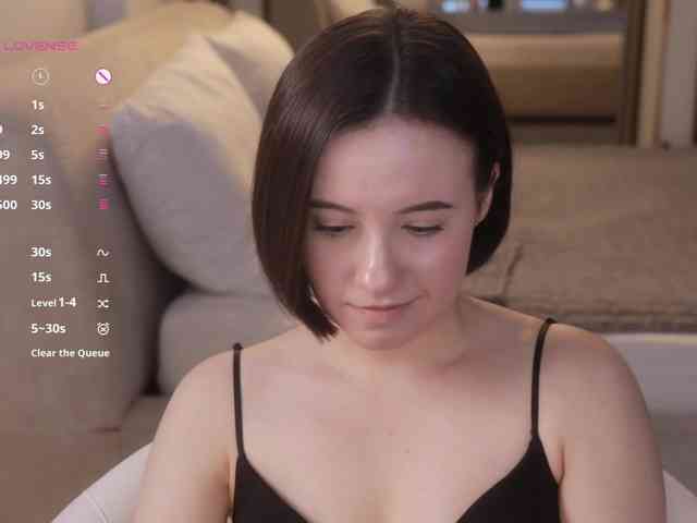 Модель: MissEssie