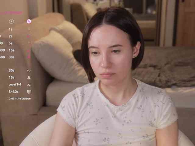 Модель: MissEssie