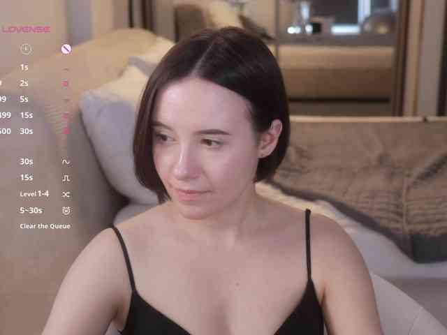 Модель: MissEssie