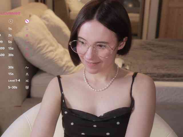 -FemaleEssence- Sex Cam Show