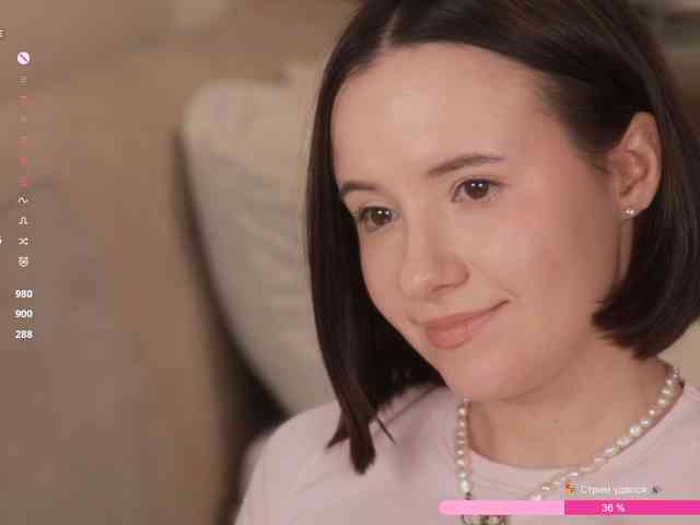MissEssie webcam