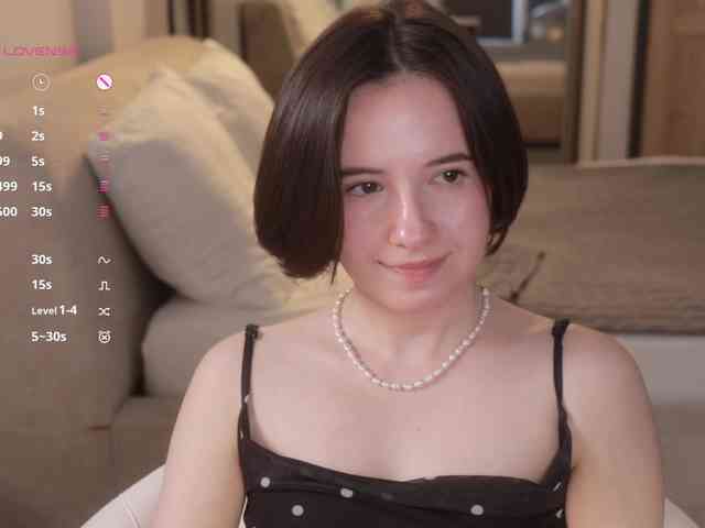 MissEssie webcam