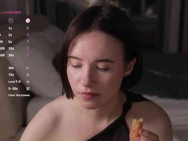 -FemaleEssence- Live Webcam on BongaCams
