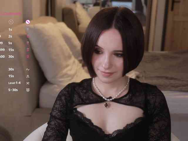 -FemaleEssence- Sex Cam Show