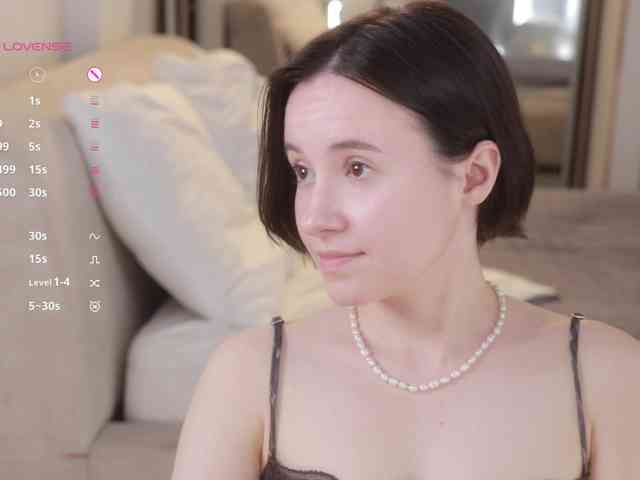 -FemaleEssence- Sex Cam Show