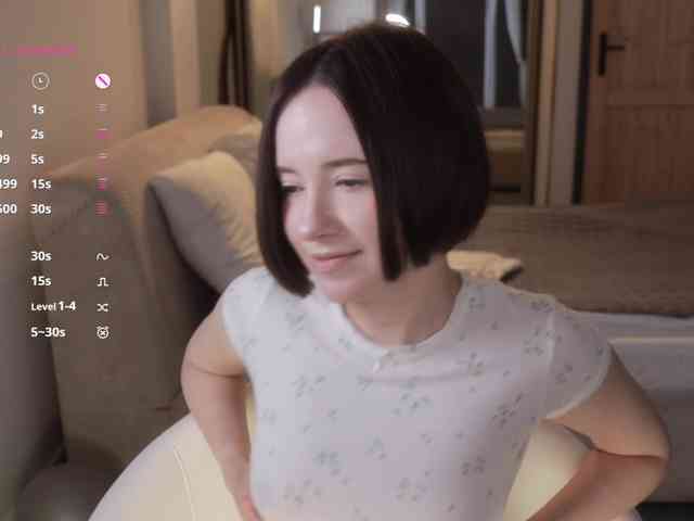 MissEssie webcam