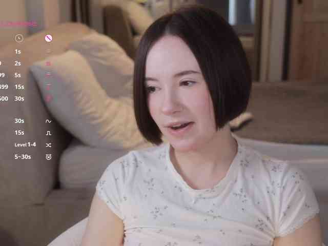 MissEssie webcam