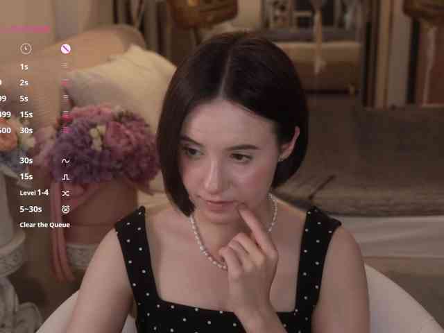 -FemaleEssence-