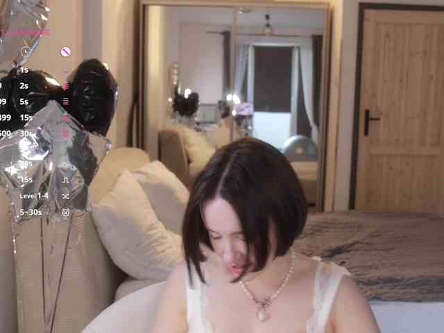 -FemaleEssence- Sex Cam Show