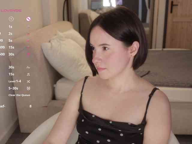 MissEssie webcam