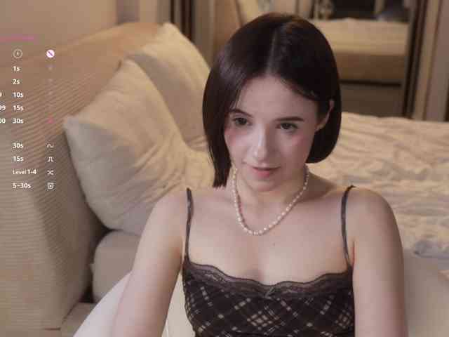 MissEssie webcam