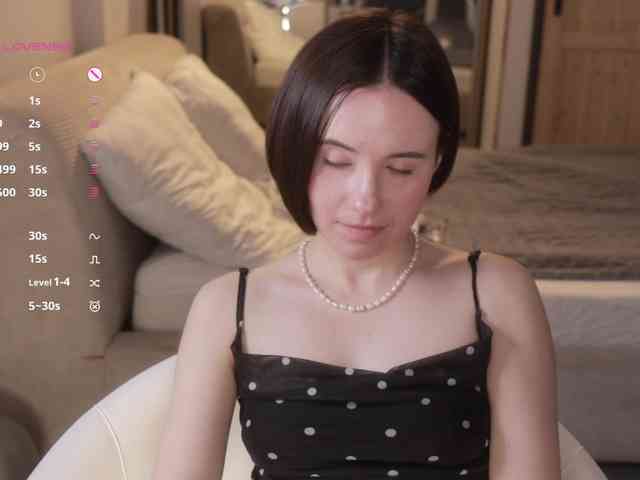-FemaleEssence- Sex Cam Show