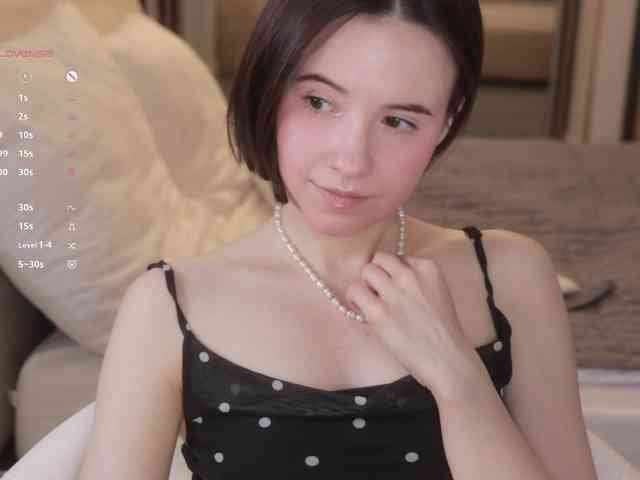 MissEssie webcam