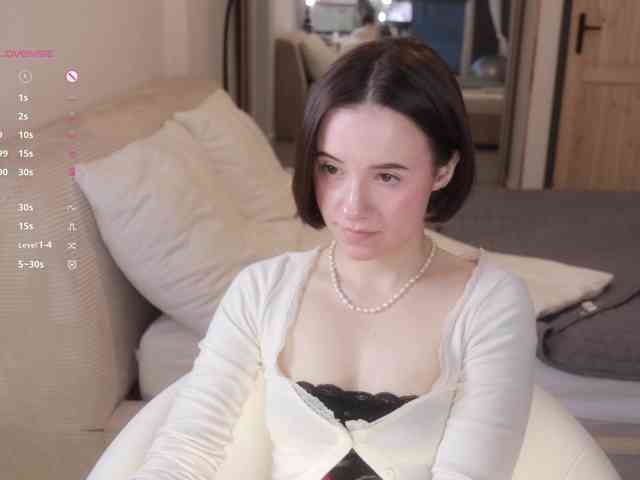 MissEssie webcam