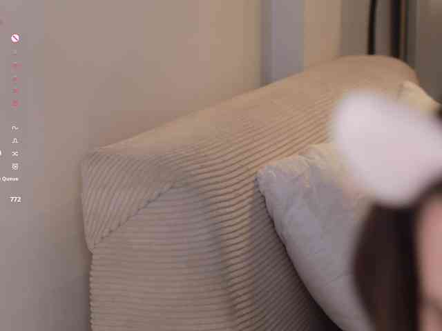 MissEssie webcam