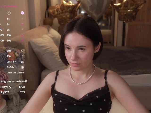 MissEssie webcam