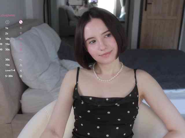 MissEssie webcam