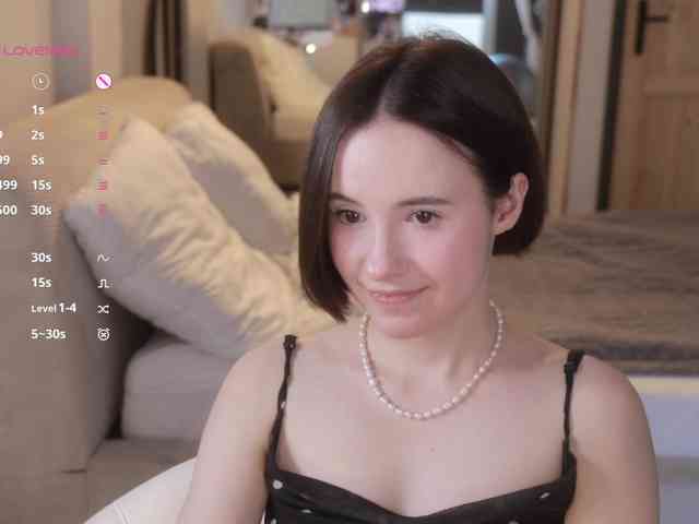 -FemaleEssence- Sex Cam Show