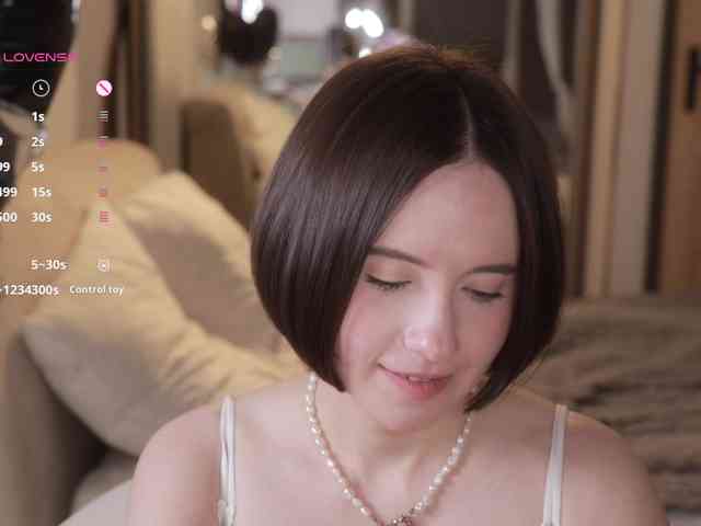 -FemaleEssence- Sex Cam Show