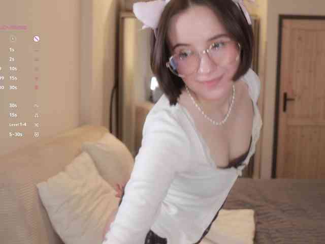 MissEssie webcam