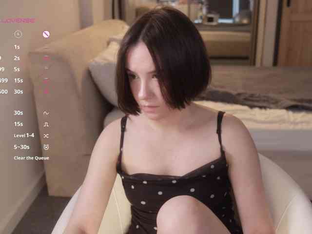 -FemaleEssence-