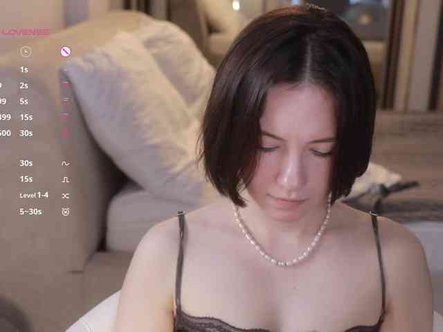 -FemaleEssence- Sex Cam Show