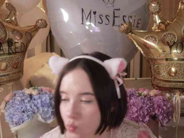 -FemaleEssence-