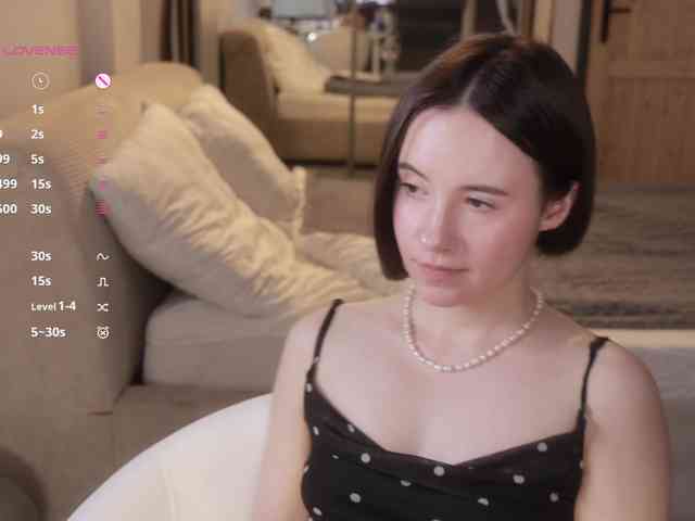 -FemaleEssence- Sex Cam Show