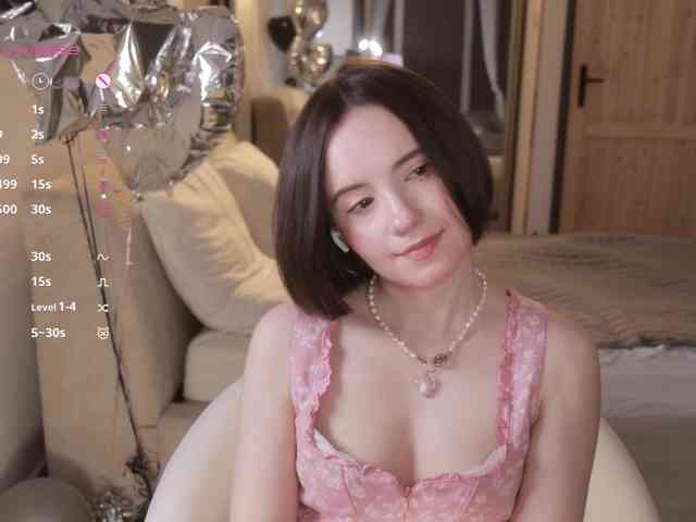 MissEssie webcam