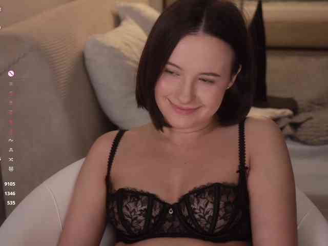 MissEssie webcam