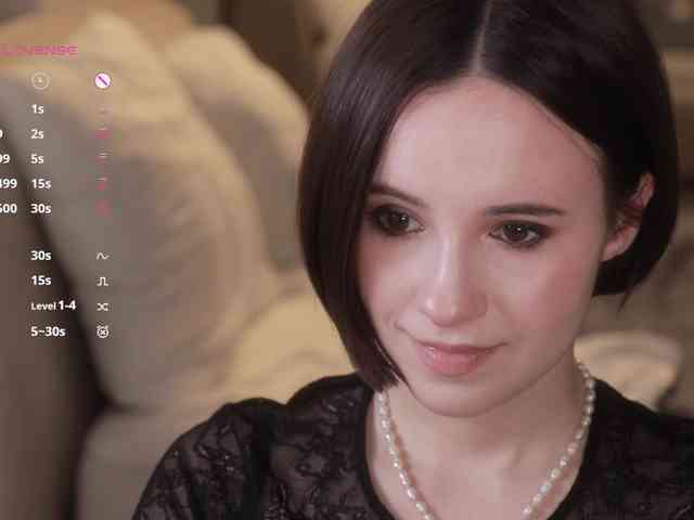 -FemaleEssence- Sex Cam Show