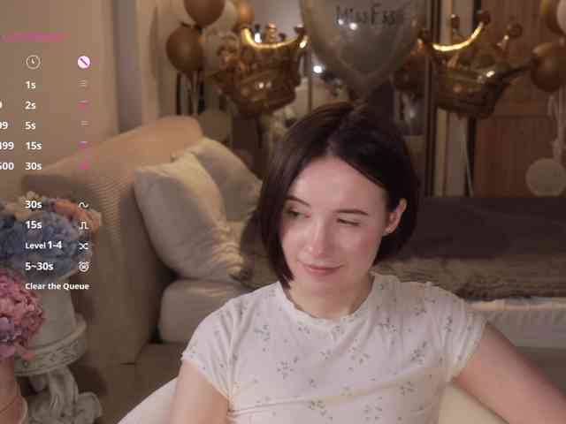 MissEssie webcam