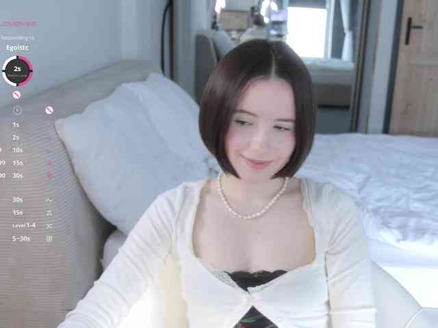 MissEssie webcam
