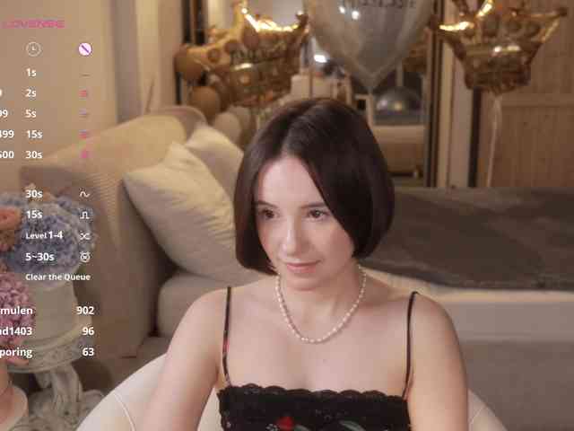 MissEssie webcam