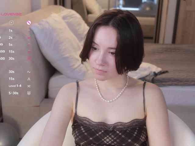 -FemaleEssence- Sex Cam Show