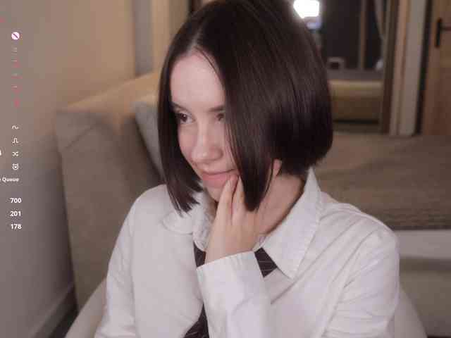 -FemaleEssence- Live Webcam on BongaCams
