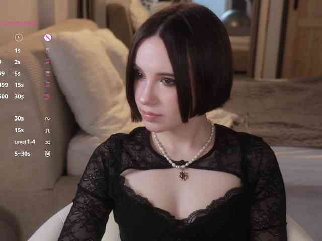 -FemaleEssence- Sex Cam Show