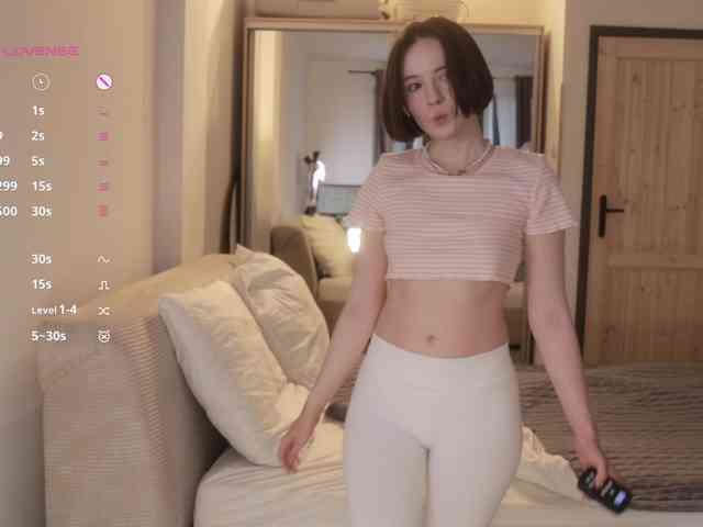 -FemaleEssence- Sex Cam Show