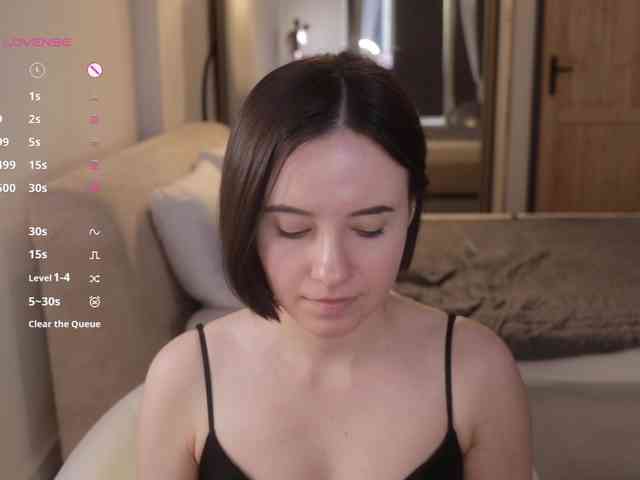 Модель: MissEssie