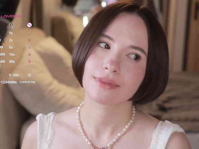 -FemaleEssence- Sex Cam Show