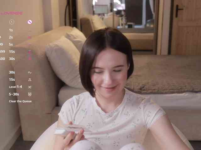 Модель: MissEssie