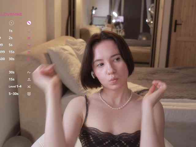 -FemaleEssence- Sex Cam Show