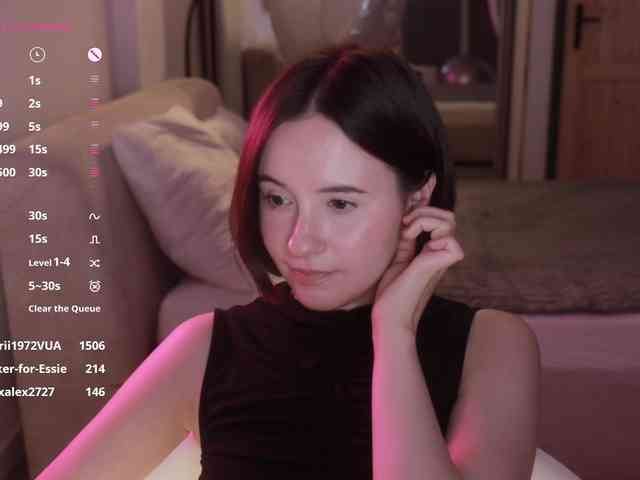 MissEssie webcam