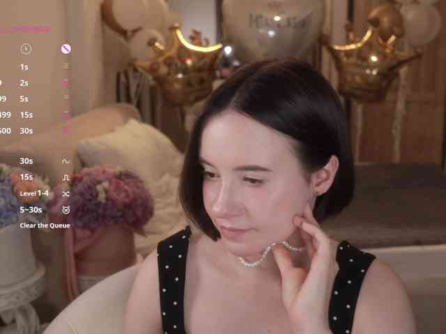 MissEssie webcam