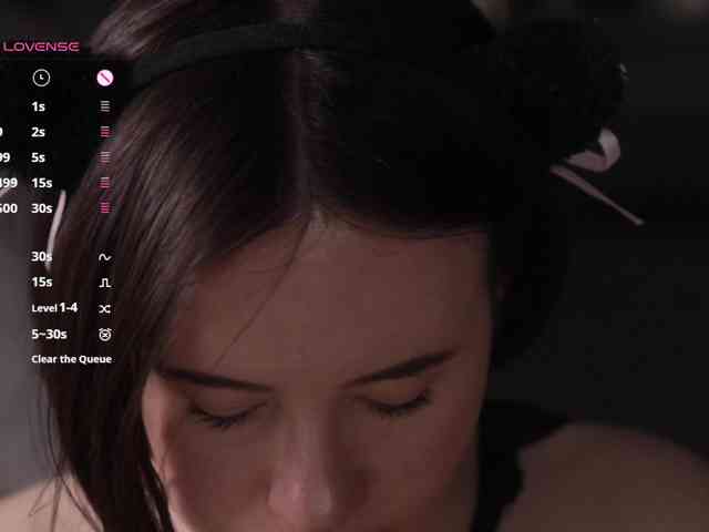 MissEssie webcam