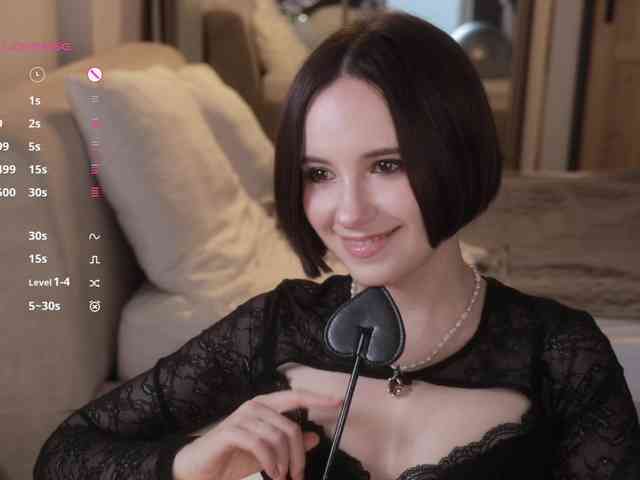 -FemaleEssence- Sex Cam Show