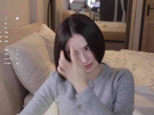 MissEssie webcam