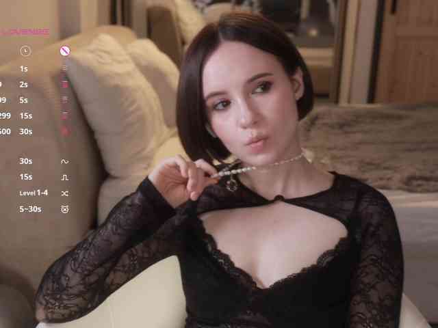 -FemaleEssence- Sex Cam Show