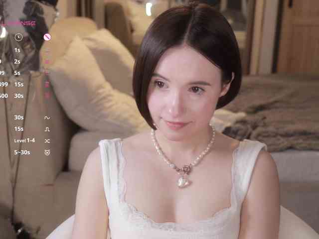 -FemaleEssence- Sex Cam Show